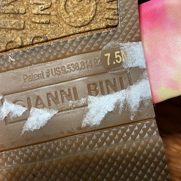 GIANNI BINI  women’s textile slip on flat 3 knot straps rainbow colors size 7.5 - Picture 6 of 8